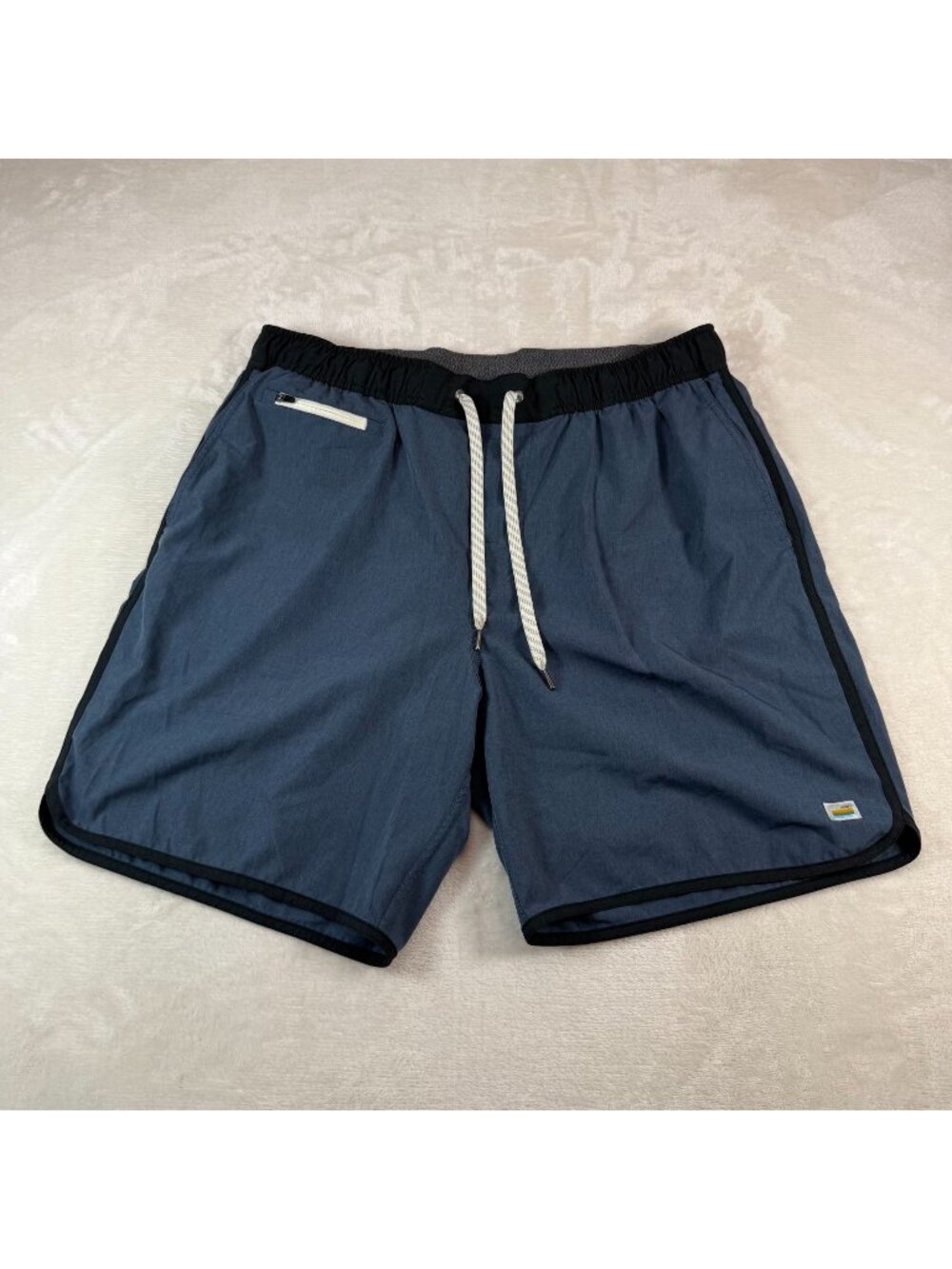 Vuori Banks Shorts Mens Medium Performance Quick Dry Blue Outdoor Hybrid